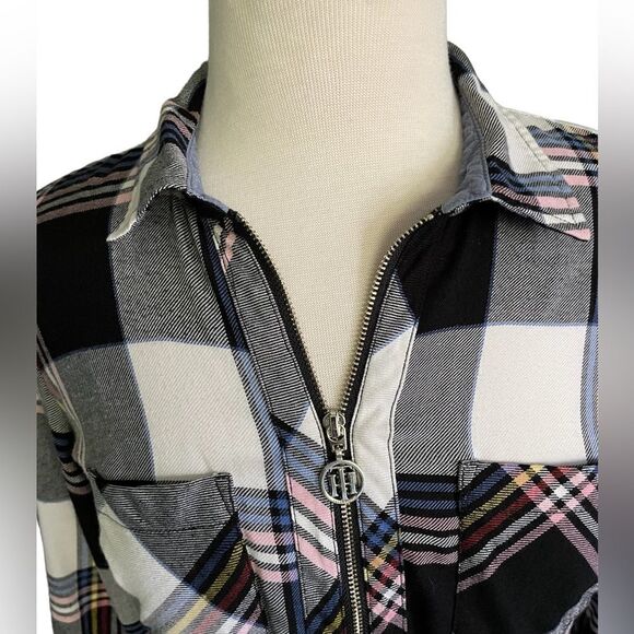 Tommy Hilfiger Plaid Zip Up Popover Shirt Size Small - Picture 4 of 8